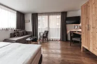 Soleil Alpine Lifestyle Hotel - Parking