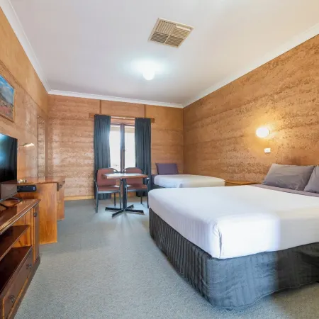 Mud Hut Motel