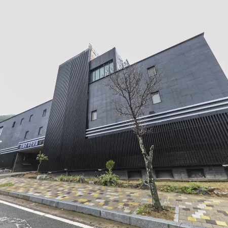 Hwasun le Mer Drive-in Hotel