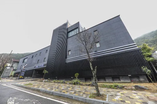 Hwasun le Mer Drive-in Hotel