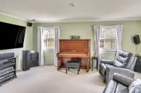 10-Speaker Movie Room for Notre Dame Weekends - 2-Star