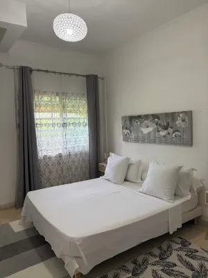 Kaz KAFE Отели в г. 