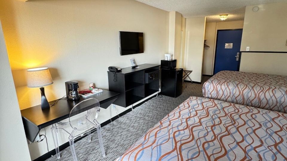 Satellite Hotel