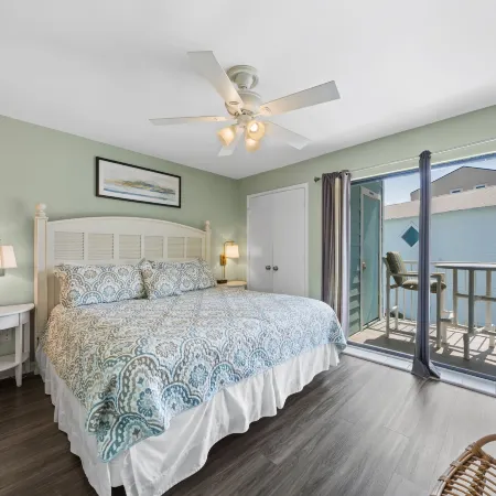 Romar Beach 203