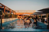 The Social Hub Toulouse - Pool