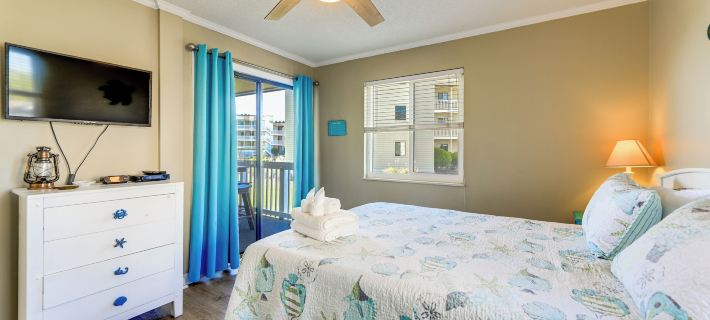Emerald Isle Resort-Style Condo Walk to Beaches! Hotels in Emerald Isle