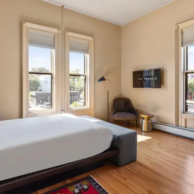 The Francis Hotel Hotels near Portland Stadium