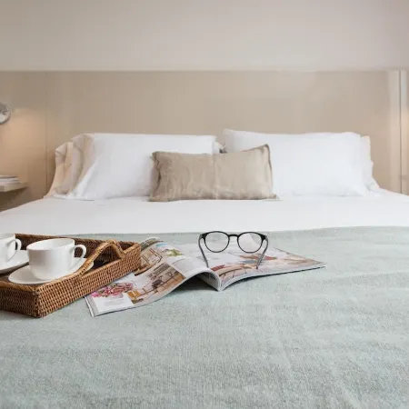 Modern 1BR King in El Golf | Metro + Fast WiFi
