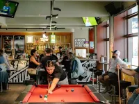 Bar Broadway Hotels in Chippendale