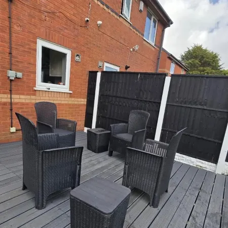 House Sleeps 7 - Contractors, Free Parking