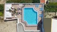 Chios Hotel - Pools