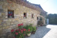 Superbe villa d'Opio perchée sur une colline, vues exceptionnelles, recharge électrique, marche - 4 étoiles