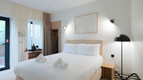 城市流行2夜巴黎 – 自助入住 in 旺沃