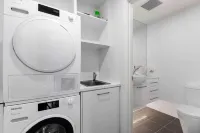 Luminesque Skyhome, Stunning Views, 2 Carparks - 2つ星