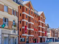 Ibis Saint-Quentin Basilique Hotels in Aisne