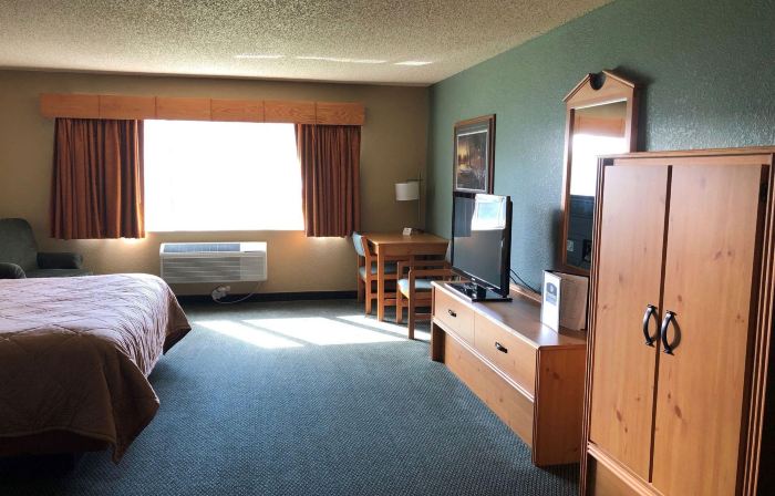 Boarders Inn and Suites by Cobblestone Hotels - Fayette