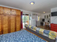 Apartment Irmica Hotels in Opcina Karlobag