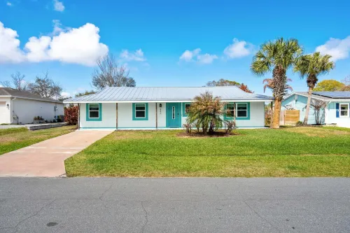 882 Cody Avenue - 3 tähden