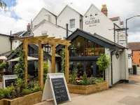 The Globe Hotels in Warwick