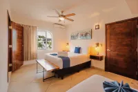 Hotel & Suites El Moro