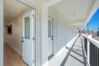Ocean's Edge Luxury Rentals - Apartments