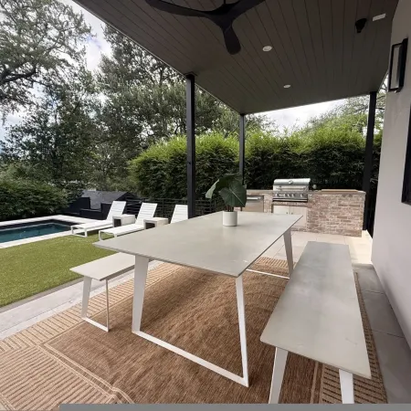 New Build Downtown Views Pool Spa Walkable