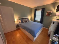 Discover Lil' Casa Marquette!