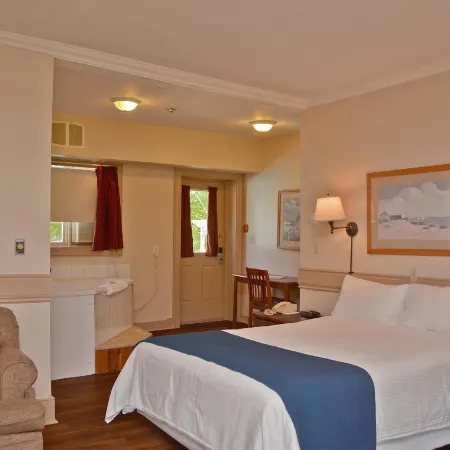 Isaiah Tubbs Resort & Conference Centre