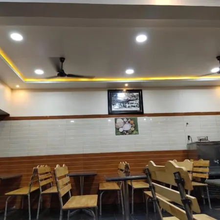 Shri Vasant Lodge