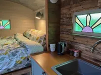 Bowhayes Farm Sanctuary - Glamping - 3 estrellas