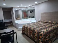 Town Inn Houston - Jacuzzi