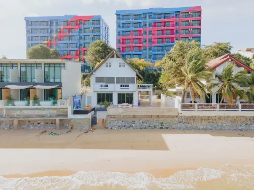 GAO Bee One Beachfront Pool Villa - View biển