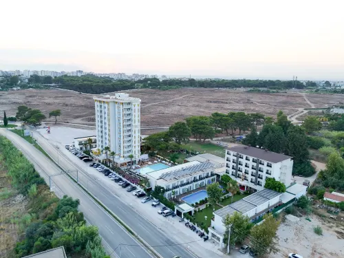 Lara Garden Hotel - pemandangan pegunungan