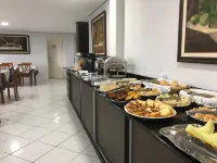 Hotel Guapindaia Praça - breakfast