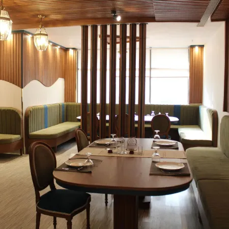 Vandal Hotels