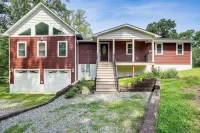 Hot Tub + Fire Pits: Waterfront Lake Anna Escape! - 3-Sterne
