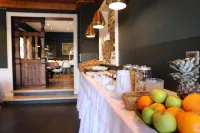 Hotel Weinlaube - breakfast
