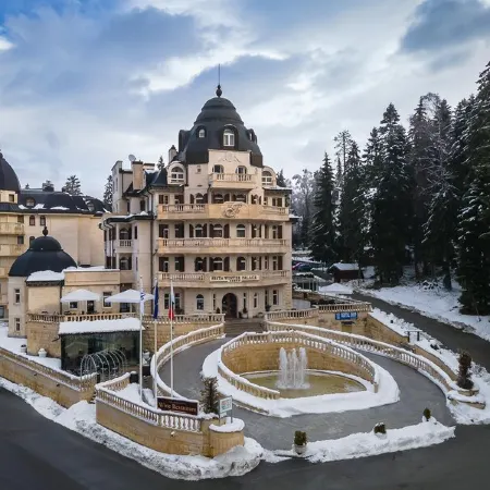 Festa Winter Palace Hotel