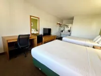 Americas Best Value Inn- St. Ignace - Parvekkeita