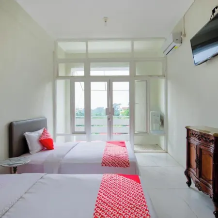 Capital O 3359 Pondok Wisata Jaden Trawas Mojokerto Hotels in Trawas