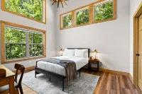 Mtn Retreat w Hot Tub Resort Amenities Grill - 3 stjerner