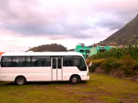 Green House Araque Inn - parking