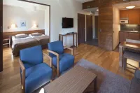 Lapland Hotels Luostotunturi & Amethyst Spa - parking