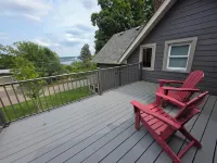 St. Croix Riverview Home...Walking Distance to Downtown Stillwater - 5つ星
