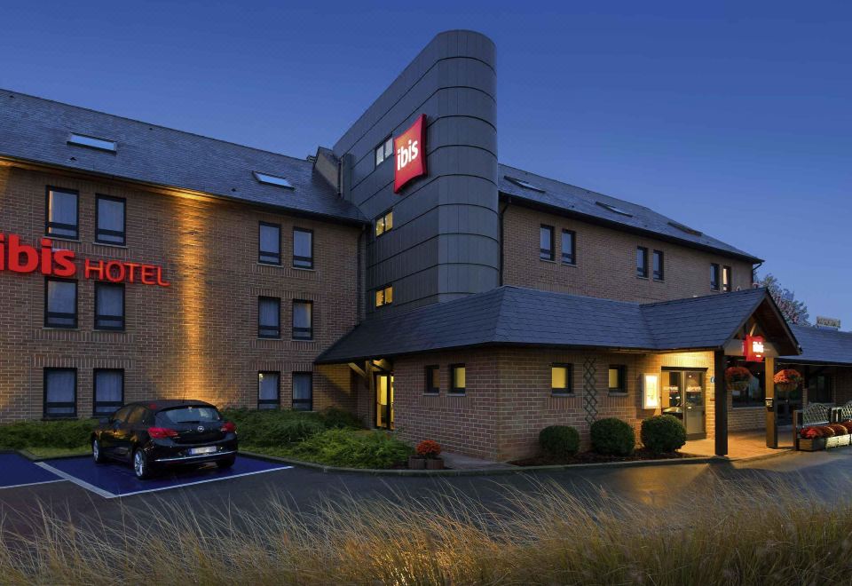 ibis Brussels Waterloo - Housity
