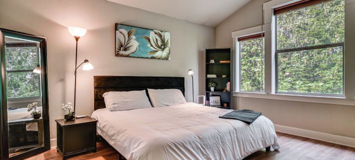 Walk to Park & Creekside Trails! Modern Sandy Home Ξενοδοχεία στην πόλη Clackamas County