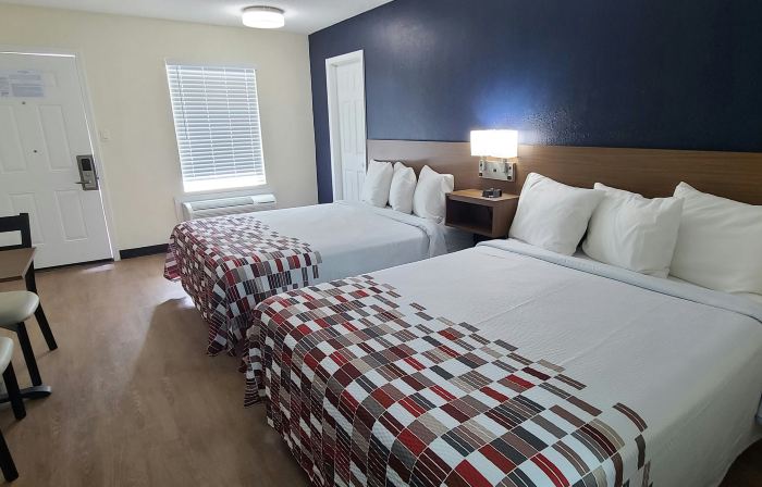 Red Roof Inn Byron