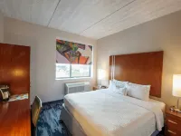 Fairfield Inn & Suites New York Brooklyn Hotels near Carroll Park