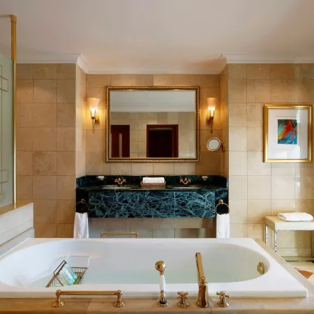 Sheraton Addis, a Luxury Collection Hotel, Addis Ababa