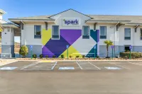 Spark by Hilton Calhoun - Phòng Gym